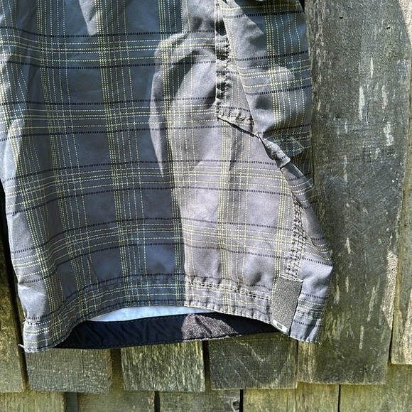 Men’s Oakley Board Shorts size 36 - Picture 3 of 9
